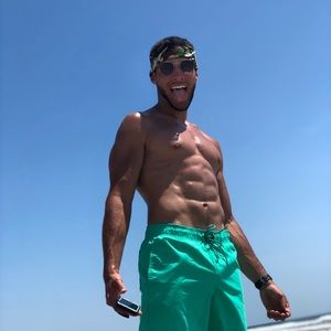 Meet your Posher, Giovanni